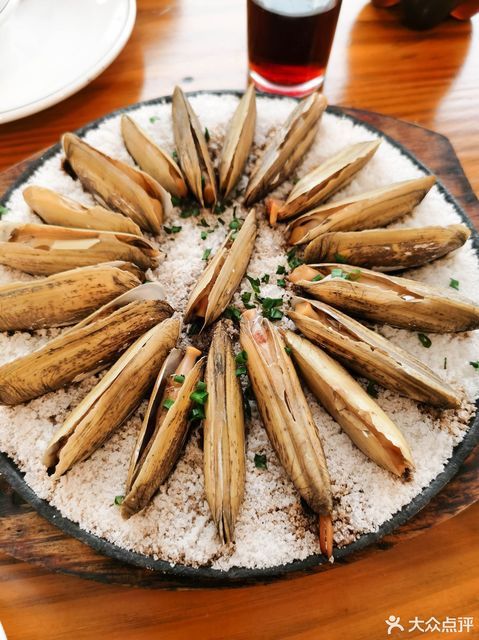 铁板盐烤蛏子图片