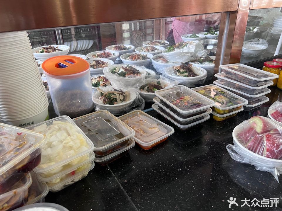 正宗陵水酸粉虾饼沙虫酸粉分类:餐馆;餐饮;小吃;小吃快餐店;小吃面食
