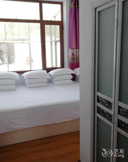 丹东市 农家乐 > 青山沟雪飞农家院]