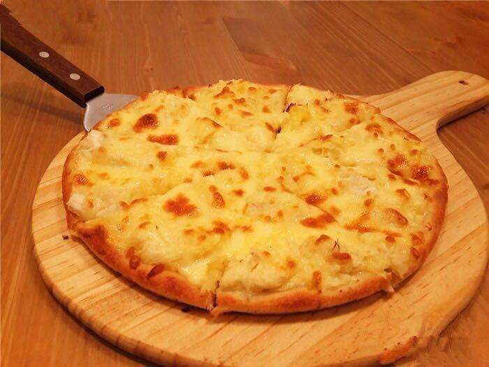 多乐披萨(市府路店)