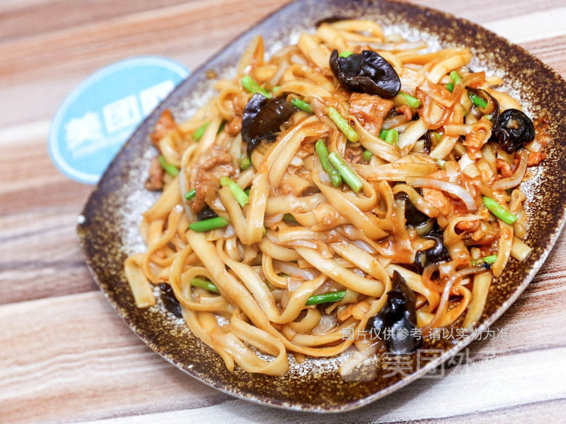 过油肉炒剔尖图片