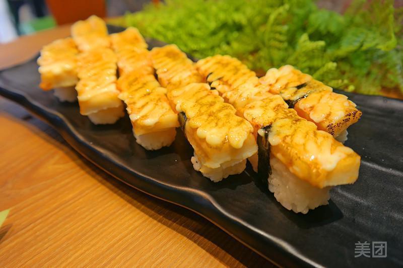 烧蟹肉寿司图片