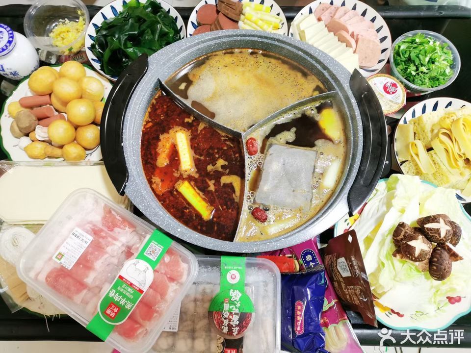 锅圈食汇火锅烧烤食材超市