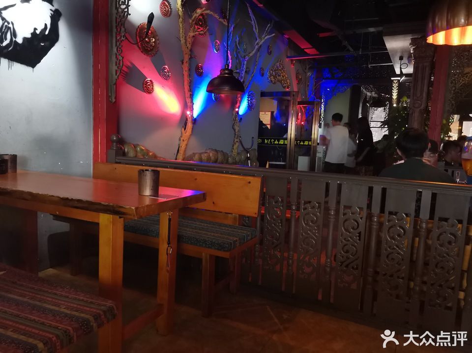 hls小酒馆正兴广场店