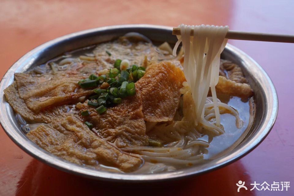 杂锦螺蛳粉图片