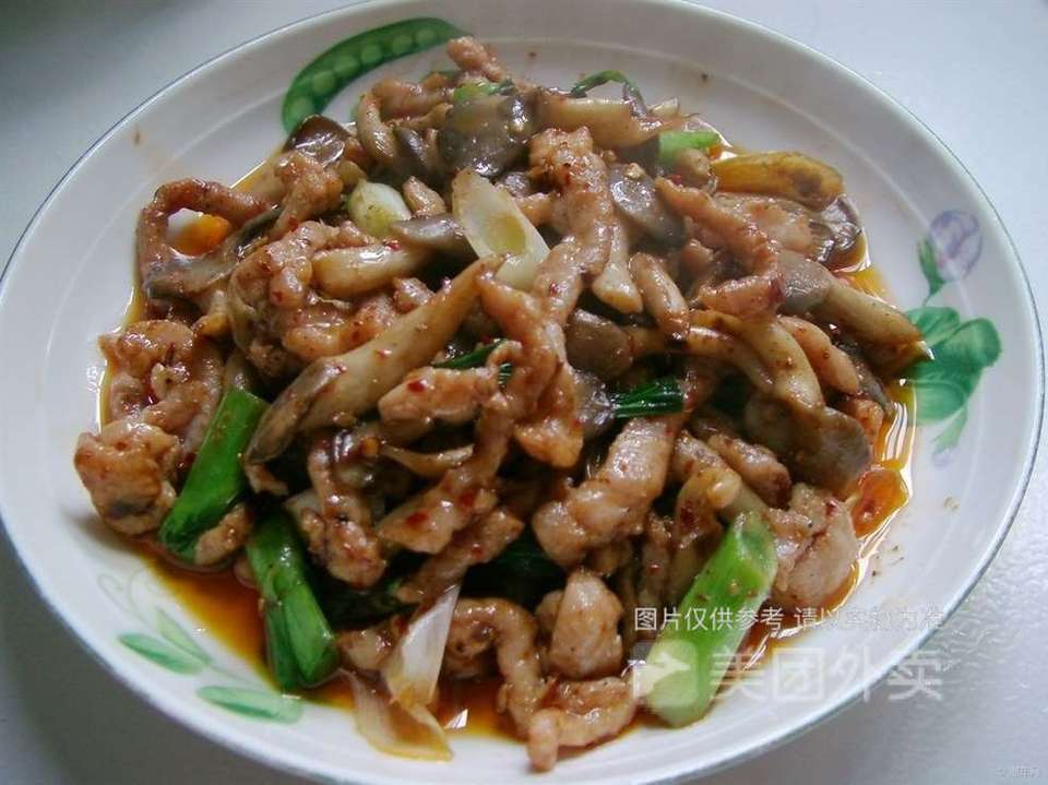 平菇肉丝盖饭图片