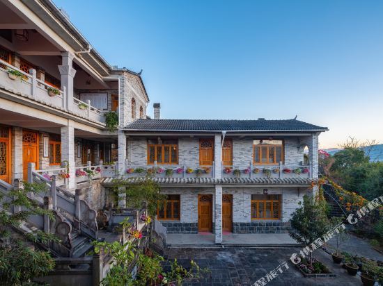 和顺茂鸿山居历史文化客栈