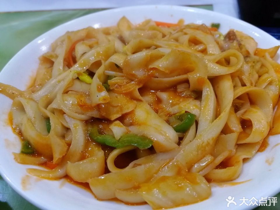 牛肉炒刀削图片