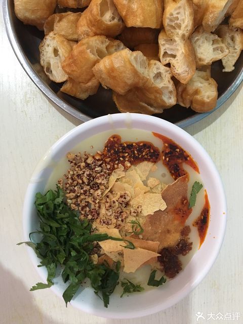 稀豆粉油条图片