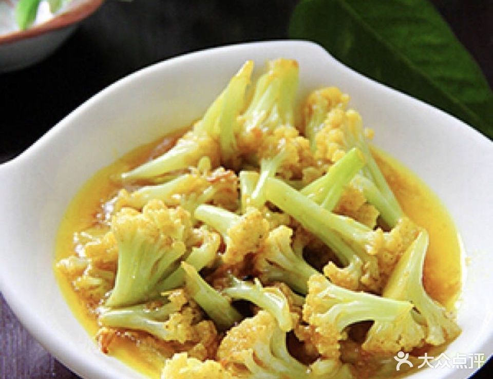 咸蛋黄焗花菜图片