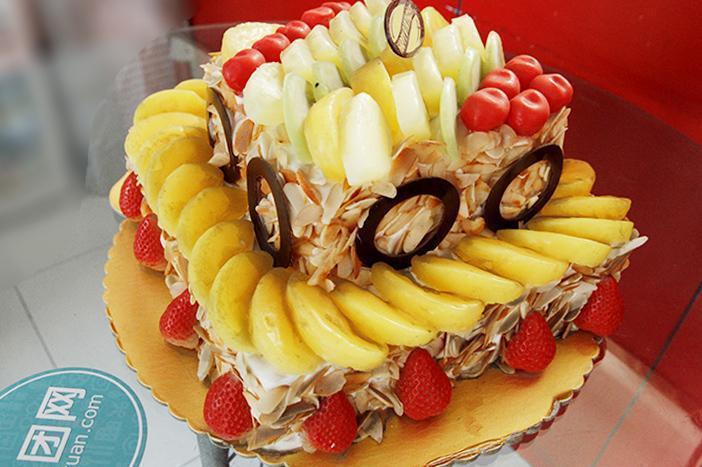 市城区书院街标签:推荐菜:水果巧克力蛋糕奶油蛋糕双层水果蛋糕分类