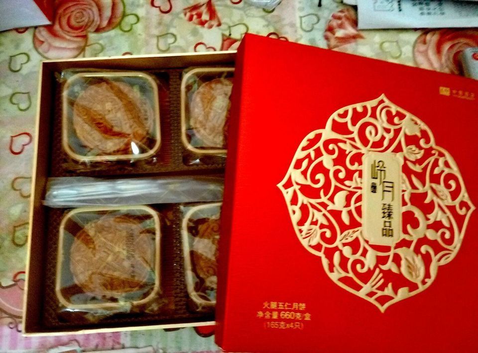 爱群大酒店月饼