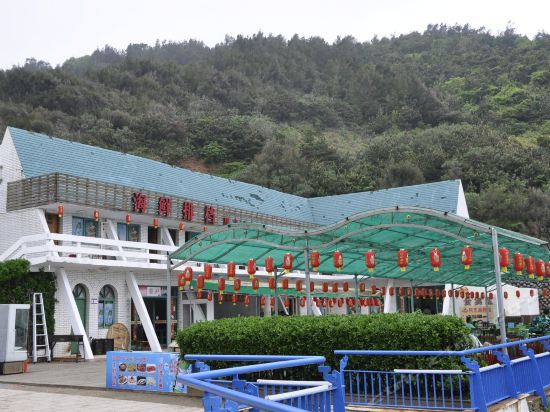 温州大沙岙海滨度假中心位于温州市洞头区东屏镇东岙顶村(海滨浴场)