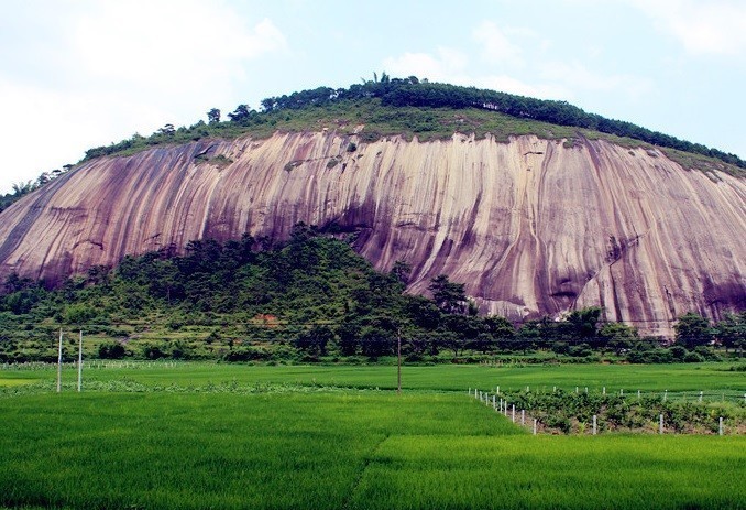 大斑石风景区
