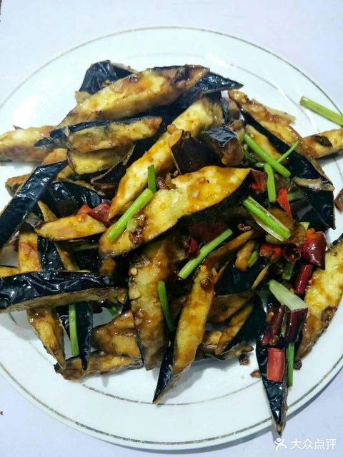 北山饭店位于淄博市临淄区牛山路28号 标签:餐馆中餐餐饮鲁菜餐厅