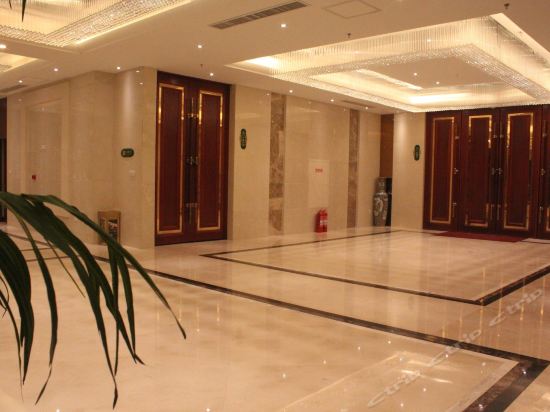 鸿达龙门大酒店