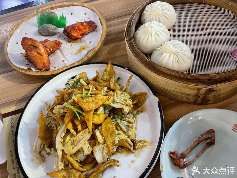 华一楼(澳德乐店)位于德州市德城区康博大道澳德乐四楼西首推荐菜:灌