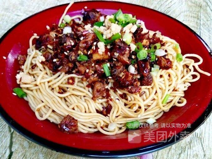 辣子鸡干拌图片