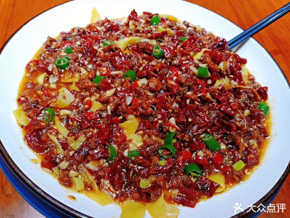 金牌鸽捞面图片