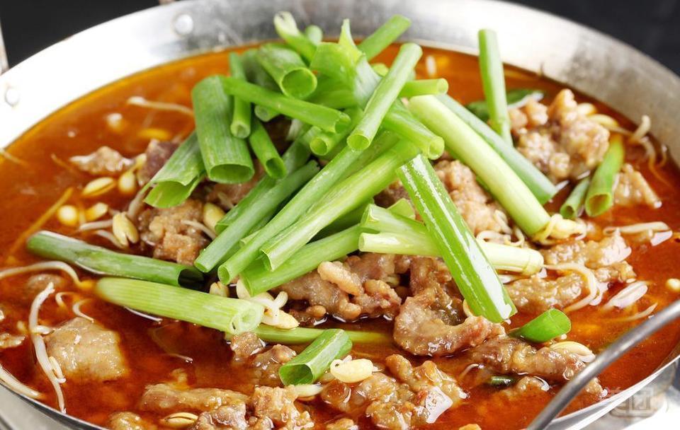 小豆芽炖酥肉图片