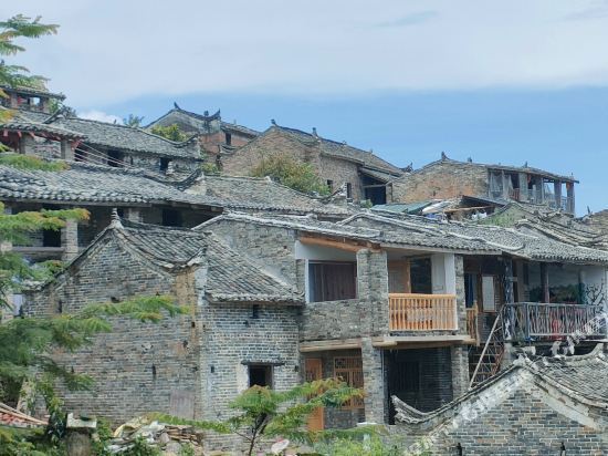 清远千年瑶寨悦客之家公寓