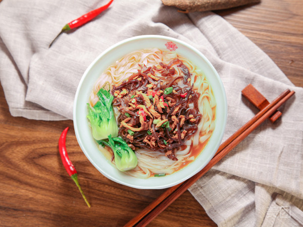 木耳鸡丝粉图片