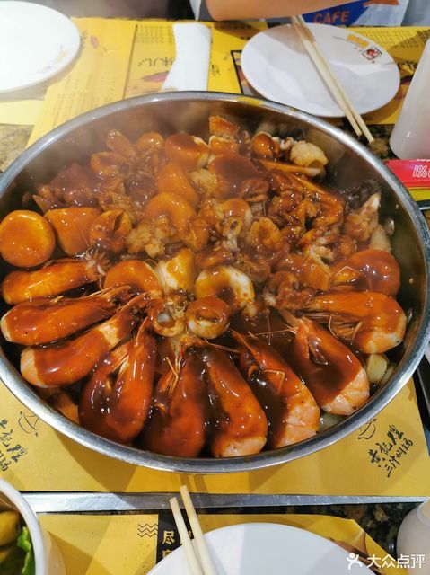 推荐菜:黄记煌(建业凯旋广场店)位于洛阳市西工区中州中路245号