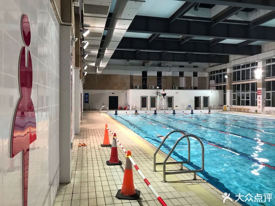      沈坚强游泳俱乐部(南翔分部)