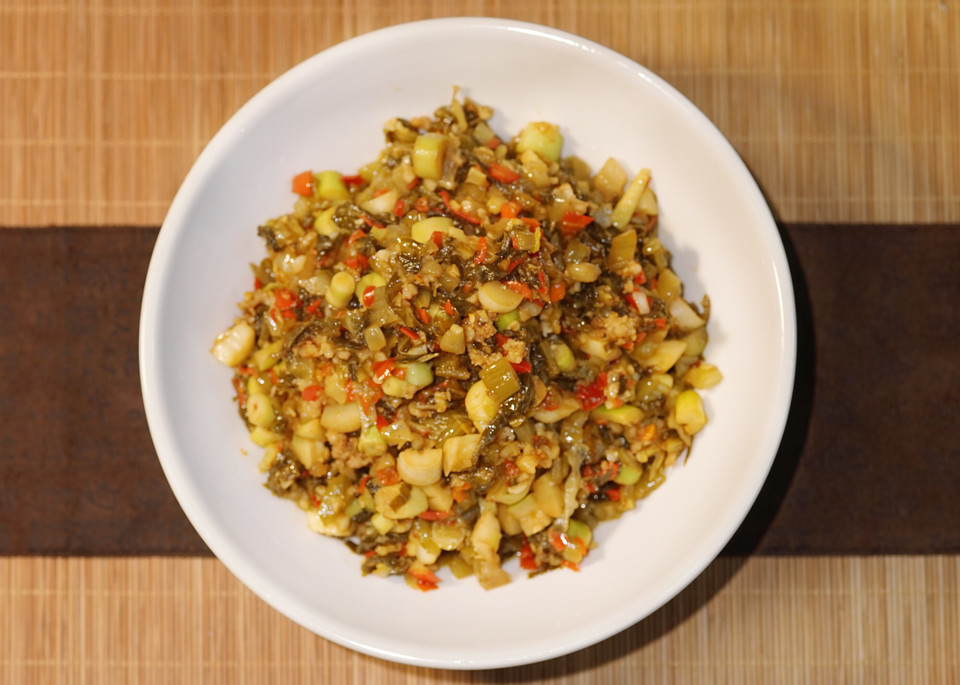 山上的小笋酸菜图片