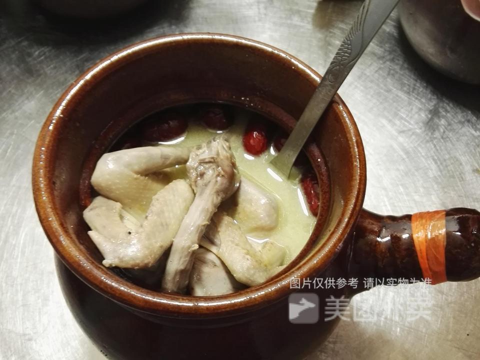 正宗汪集瓦罐煨汤