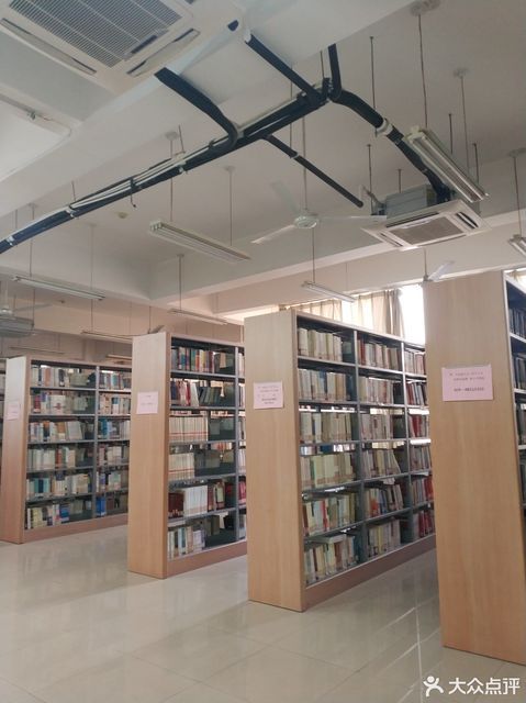 黄淮学院图书馆图片