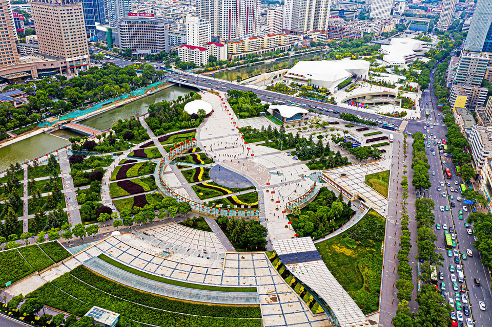 中心广场地址(位置,怎么去,怎么走,在哪,在哪里,在哪儿):西宁市城中区