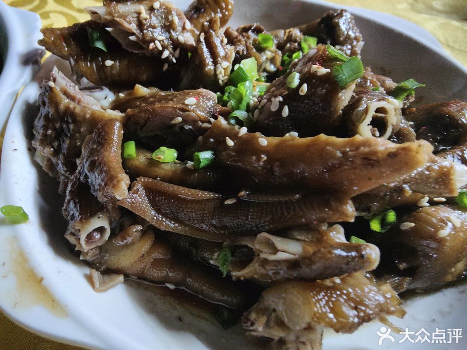 100米)推薦菜:蟑公粥黃鱔粥蒜蓉空心菜分類:餐館;餐飲;小吃;中餐;快餐