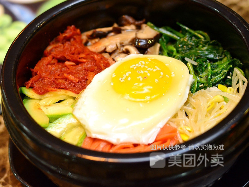 韩式泡菜石锅拌饭图片