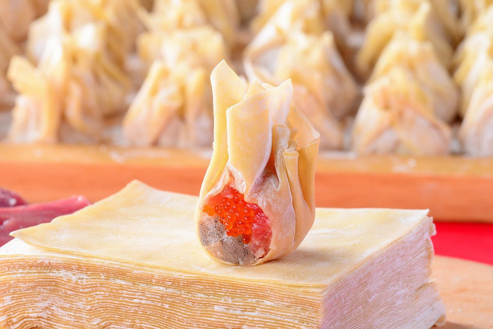 鲜虾蟹籽云吞图片