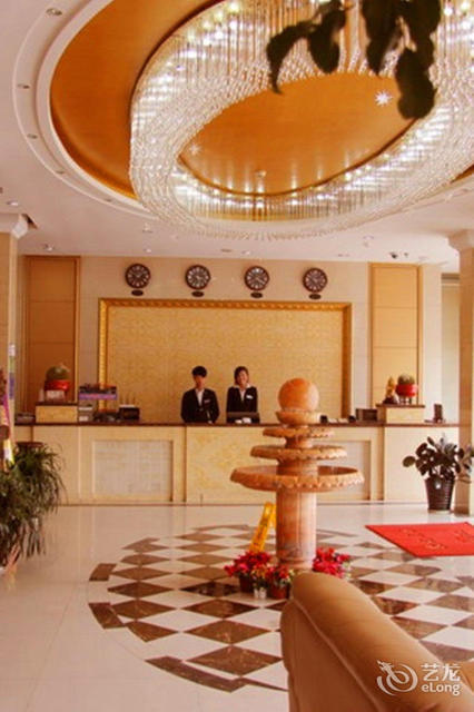 盛世逸城酒店位于菏泽市鄄城县鄄城孙膑路中段66号(鄄五路)交警队北邻