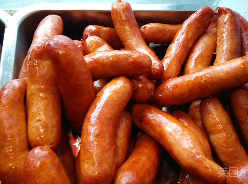 高记熏肉肠图片