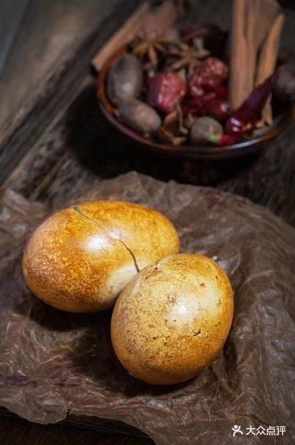 小葱拌熏鹅蛋图片