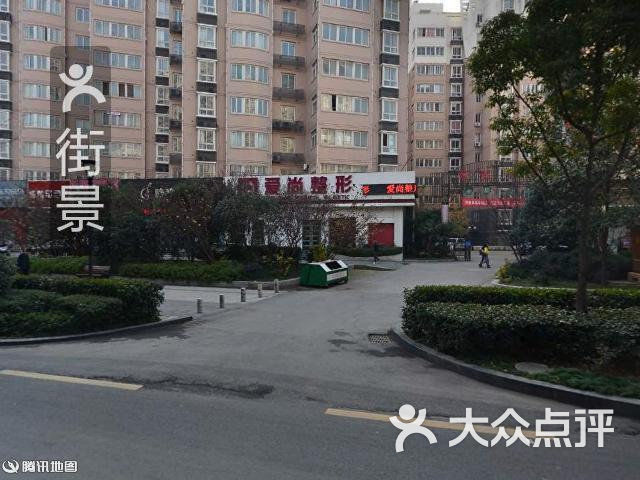 在哪儿):武汉市江汉区青年路与航空路交汇处附近西北武汉东南医院电话