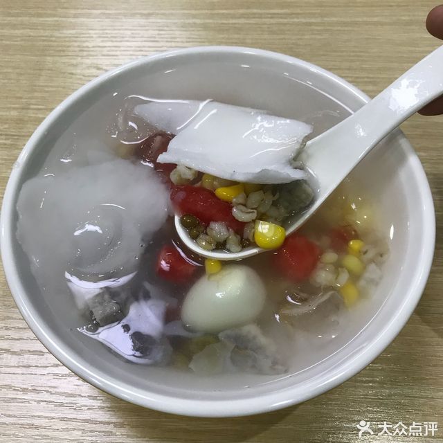 清补凉店：夏日清凉好去处