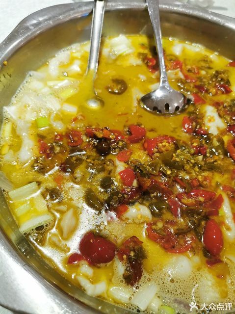 星星酸菜鱼首府饭店