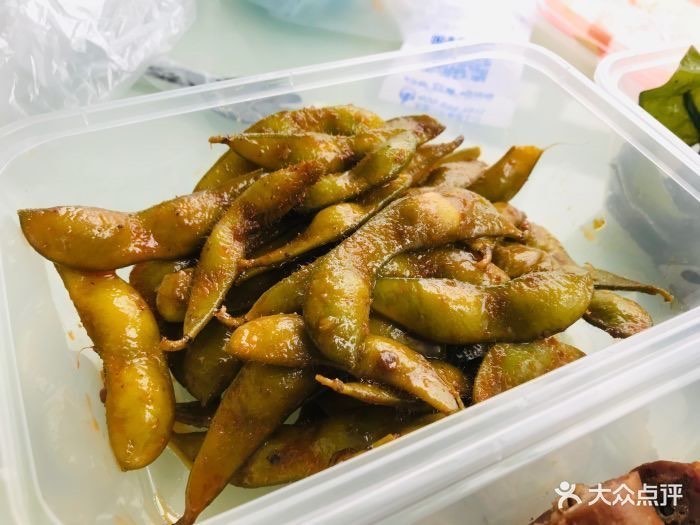 绝味鸭脖长安明珠店