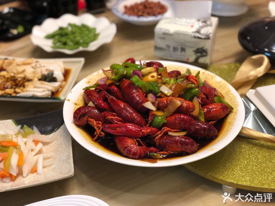 金湖杨五龙虾扬州店