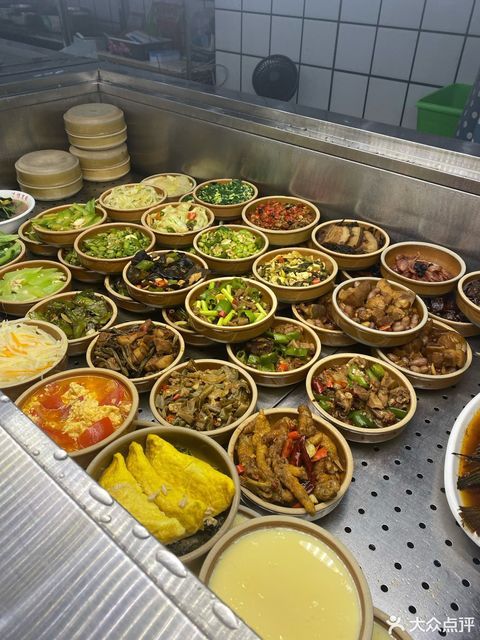 花菜炒肉麻婆豆腐醋溜土豆丝分类:餐馆;中餐;餐饮;快餐电话:星级:评论