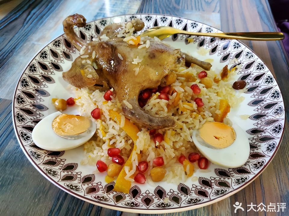 抓饭熟了位于克孜勒苏柯尔克孜自治州阿图什市帕米尔东路23号