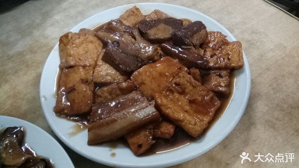 扒肉烧豆腐图片
