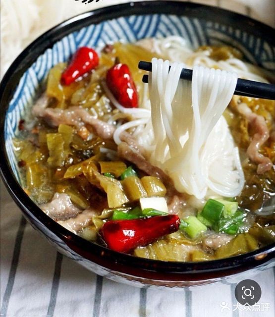 老坛酸菜米粉图片