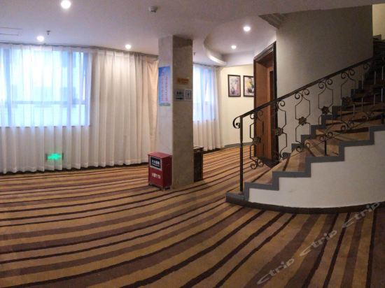 东莞企石八方精选酒店