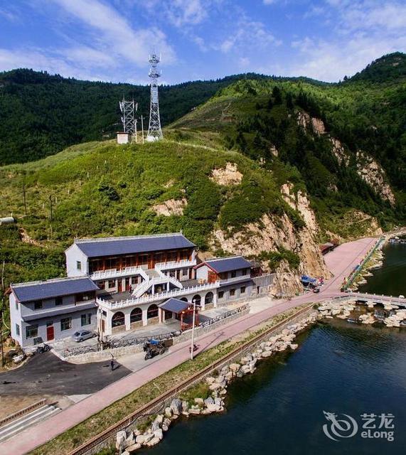 芦芽山慢生活避暑山庄