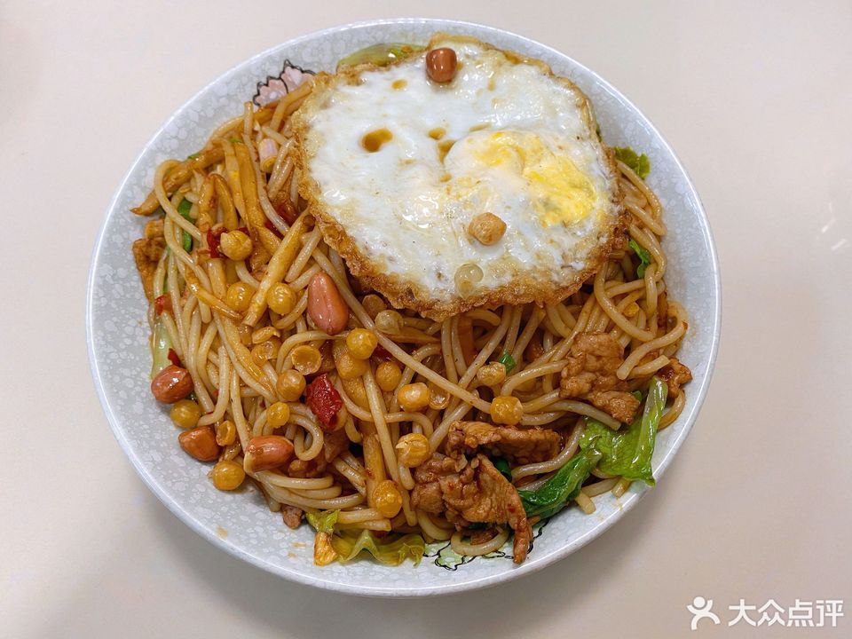 经典三鲜酸辣粉图片